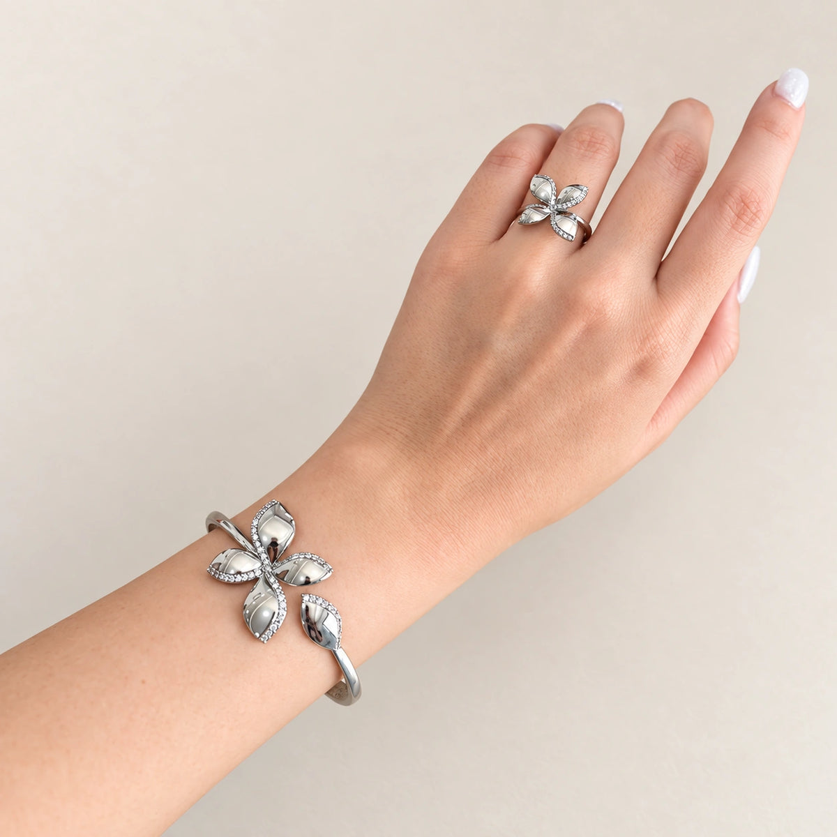 Modèle Flora — Gourmette &amp; Bague